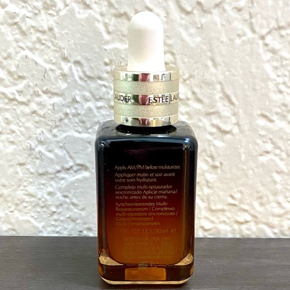 Estee Lauder Advanced Night Repair Serum - Picture 2 of 4